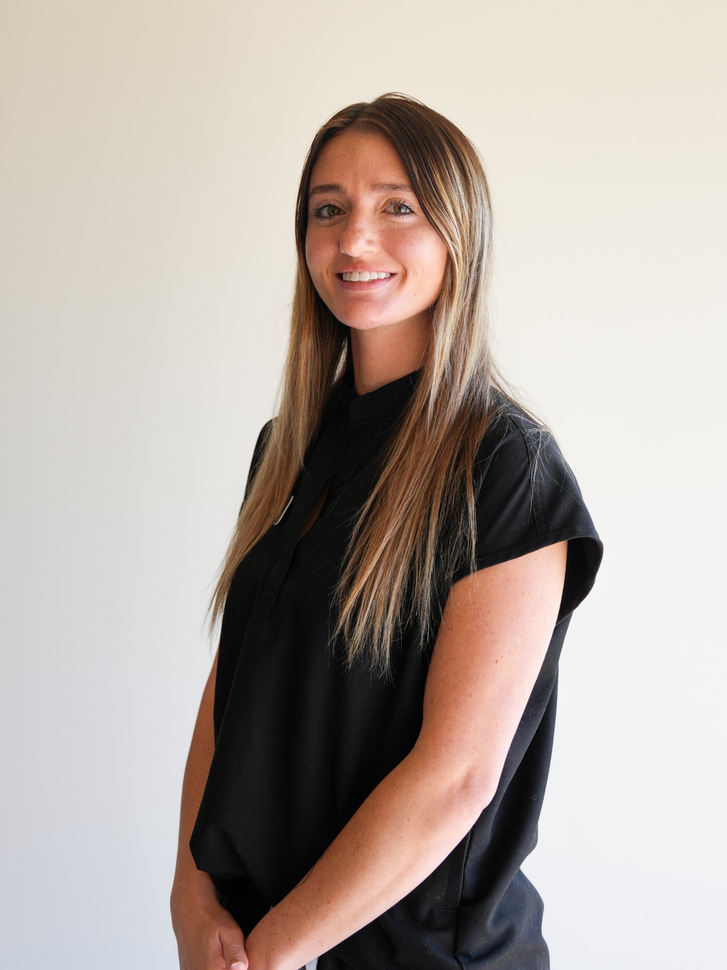 Caitlin Kent Headshot Website (1)